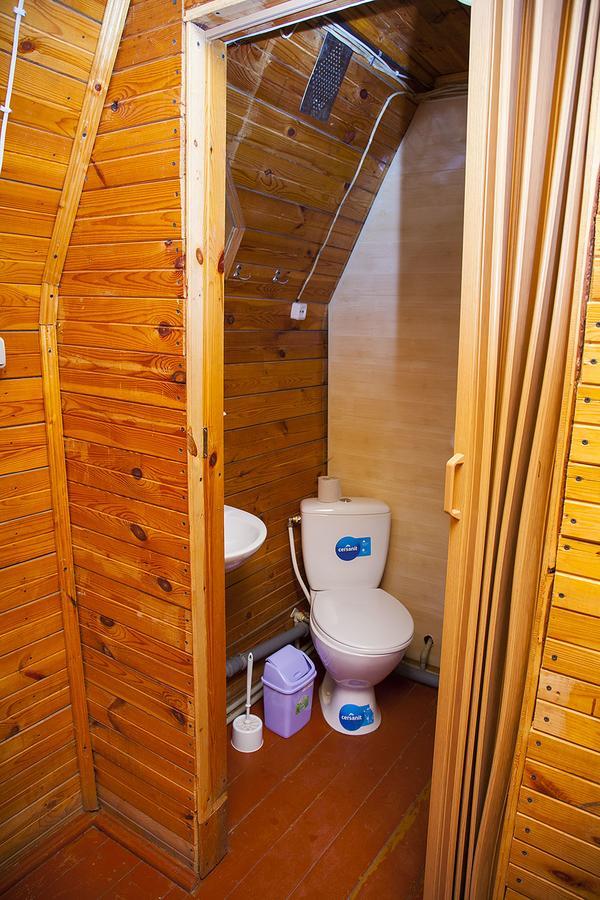 Номера В Деревянных Домиках Hotel Fontanka Kültér fotó